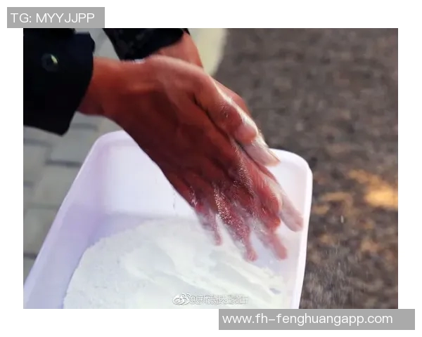 邓罗创立基金会以助精神分裂患者为使命追忆哥哥的悲剧故事 邓罗创立基金会以助精神分裂患者为使命追忆哥哥的悲剧故事